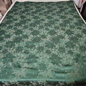 Green Jacquard Damask Rectangle Tablecloth 81x57 Poinsettia Holly Christmas Xmas